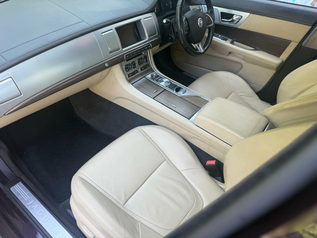 Jaguar XF 2.2D Sport Blue #56