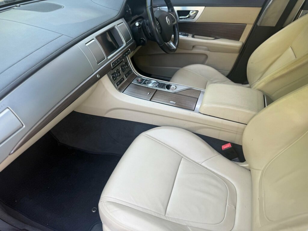 Jaguar XF 2.2D Sport Blue #58