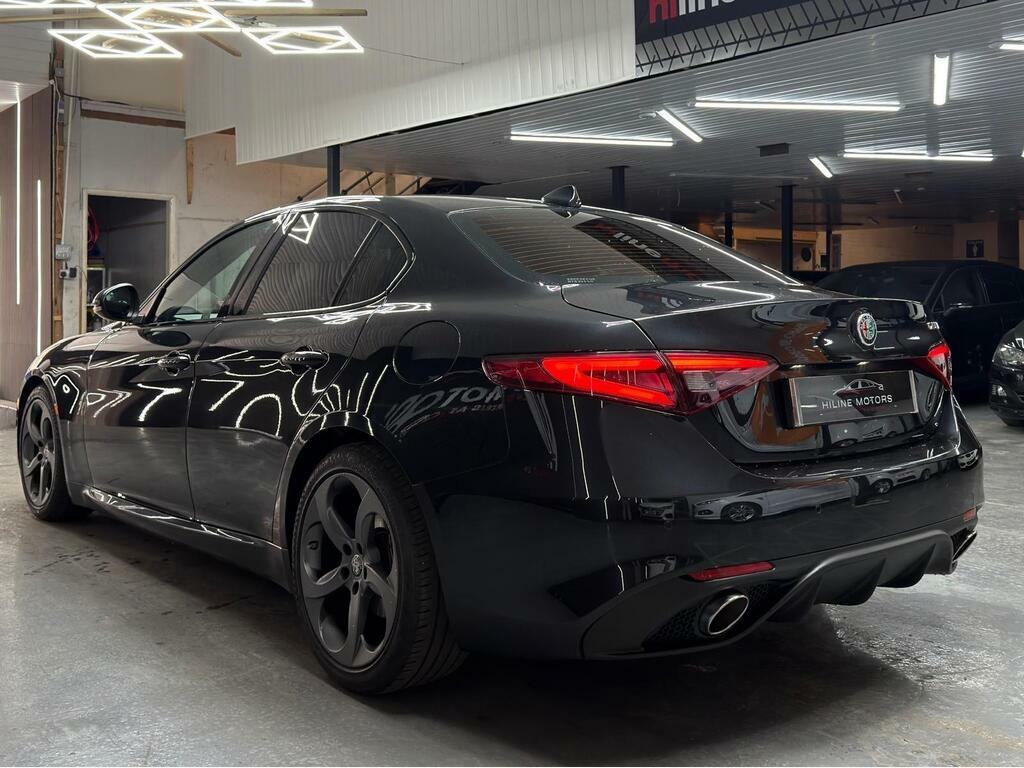 Alfa Romeo Giulia 2.2 Td Speciale Euro 6 S S YY67KTG Black #4