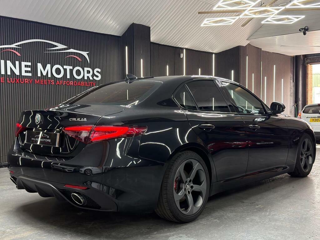 Alfa Romeo Giulia 2.2 Td Speciale Euro 6 S S YY67KTG Black #6