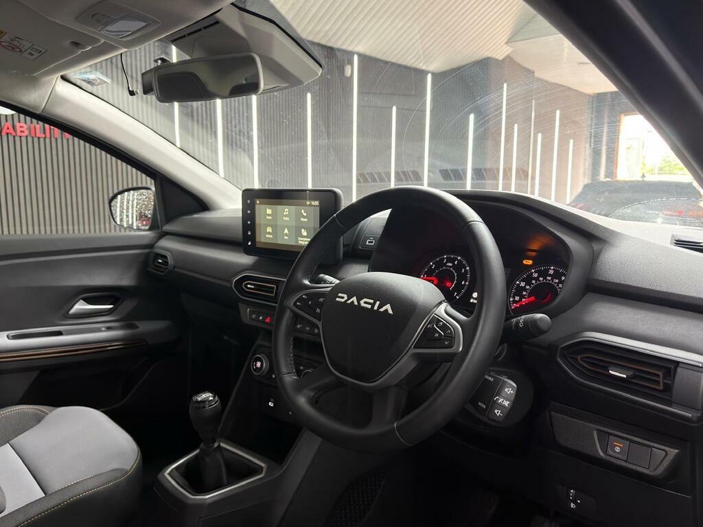 Dacia Sandero Stepway 1.0 Tce 110 Extreme Green #9