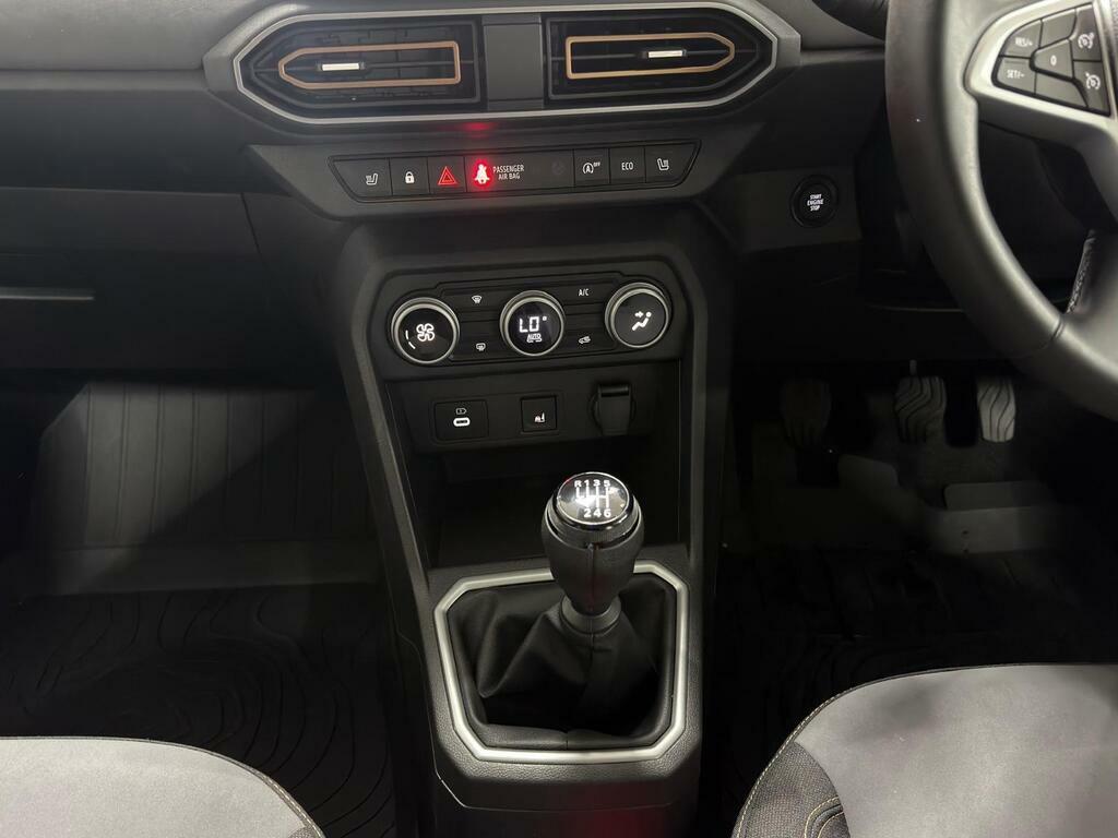 Dacia Sandero Stepway 1.0 Tce 110 Extreme Green #15