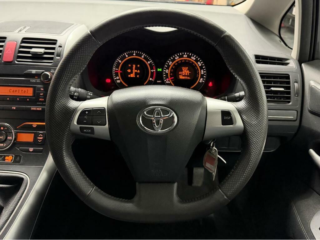 Toyota Auris Hatchback 1.6 Tr Multimode 201010 Blue #10