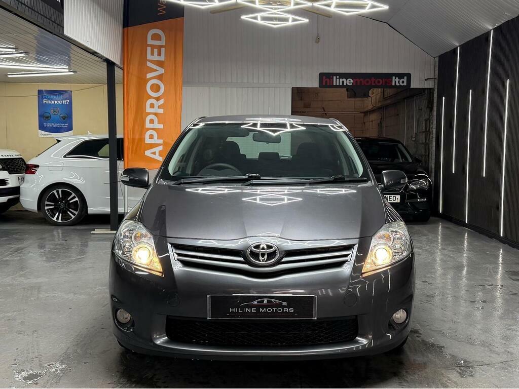 Toyota Auris 1.6 V-matic Tr Grey #2