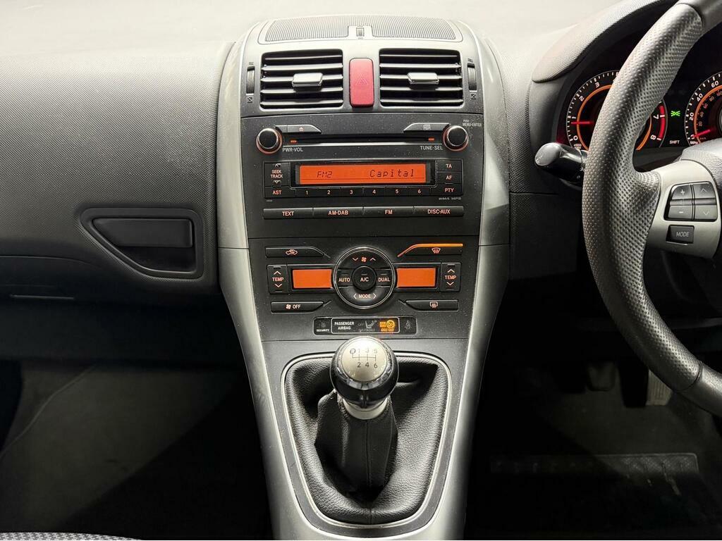 Toyota Auris Hatchback 1.6 Tr Multimode 201010 Blue #13