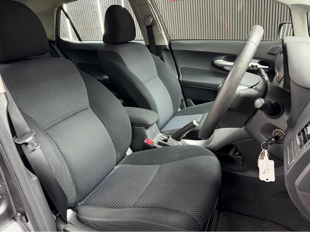 Toyota Auris Hatchback 1.6 Tr Multimode 201010 Blue #9