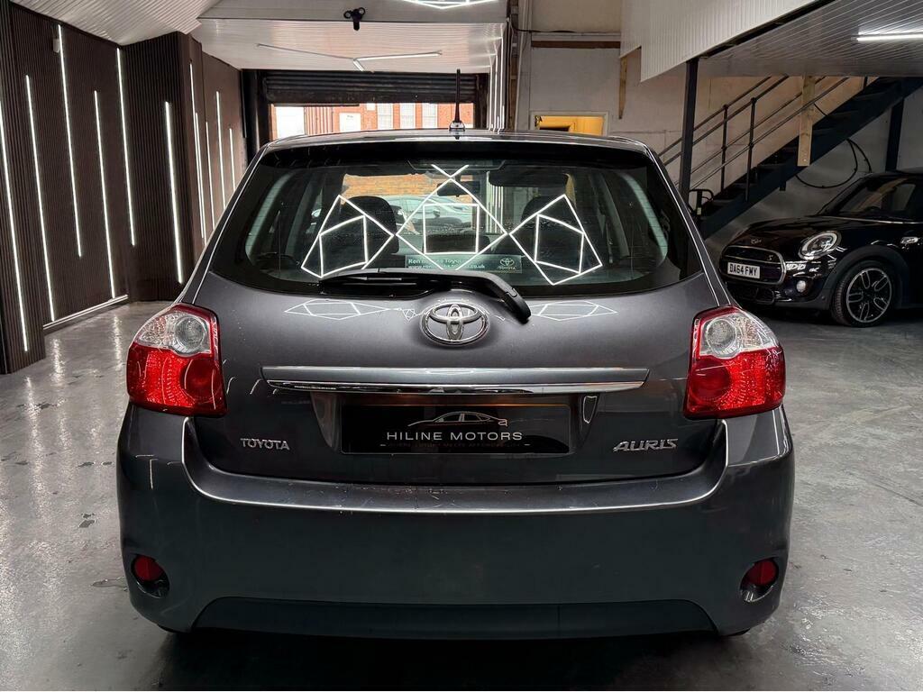 Toyota Auris 1.6 V-matic Tr Grey #5
