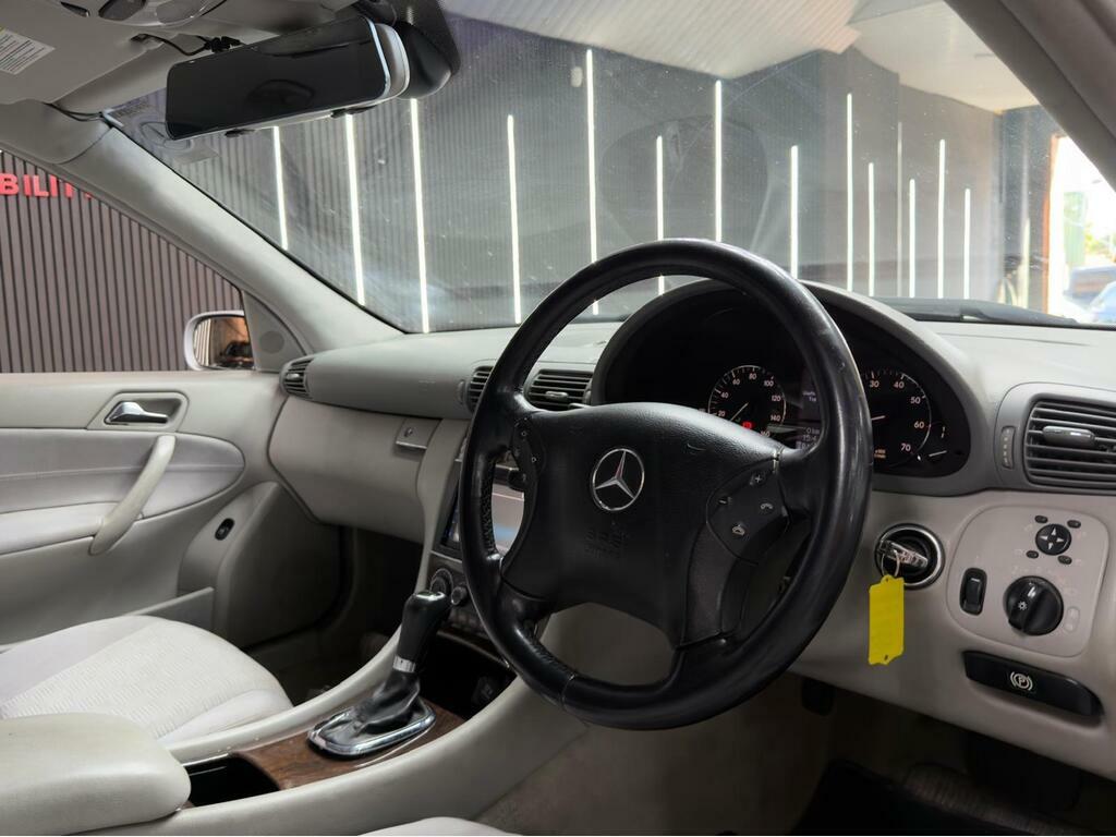 Mercedes-Benz C Class Saloon 1.8 C180 Kompressor Avantgarde Se 2005 Silver #9