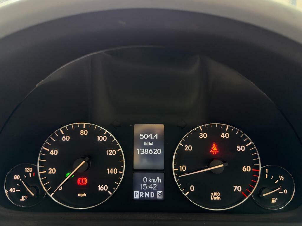 Mercedes-Benz C Class Saloon 1.8 C180 Kompressor Avantgarde Se 2005 Silver #11