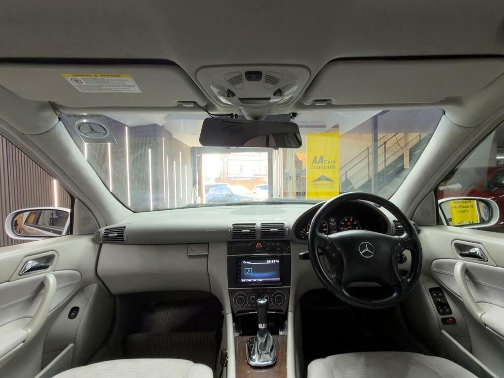 Mercedes-Benz C Class Saloon 1.8 C180 Kompressor Avantgarde Se 2005 Silver #16
