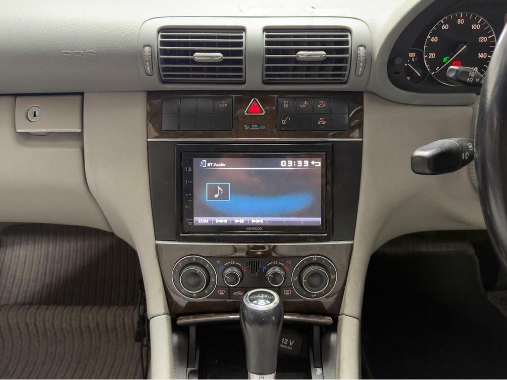 Mercedes-Benz C Class Saloon 1.8 C180 Kompressor Avantgarde Se 2005 Silver #14