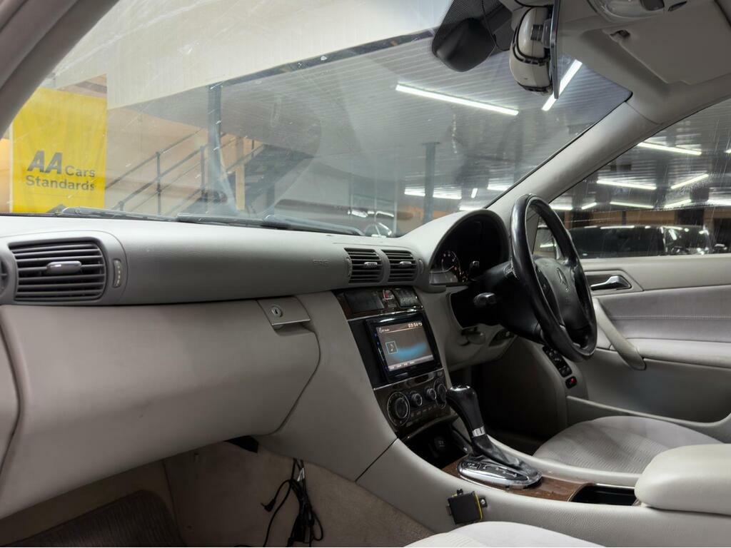 Mercedes-Benz C Class Saloon 1.8 C180 Kompressor Avantgarde Se 2005 Silver #18
