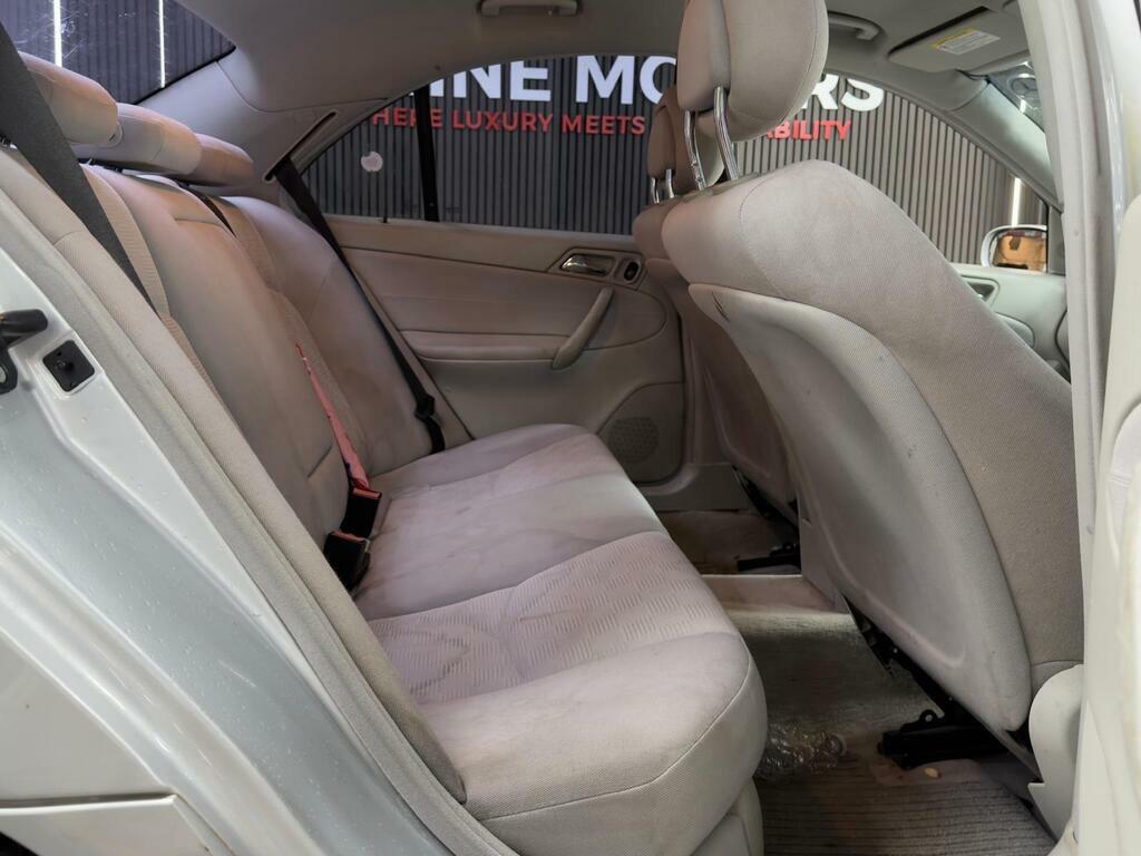 Mercedes-Benz C Class Saloon 1.8 C180 Kompressor Avantgarde Se 2005 Silver #19