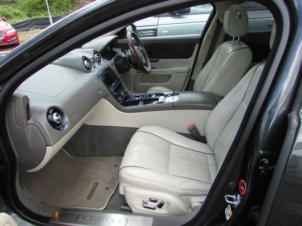 Jaguar XJ 3.0D V6 Portfolio GJ60OUE Grey #5