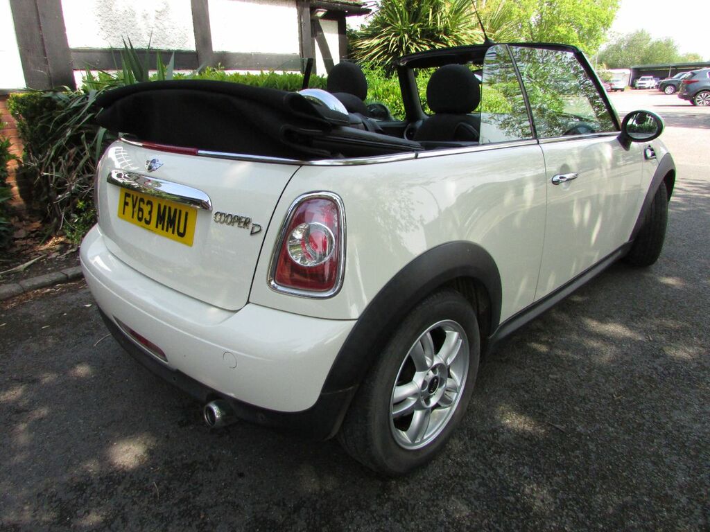 Mini Convertible 1.6 Cooper D White #2