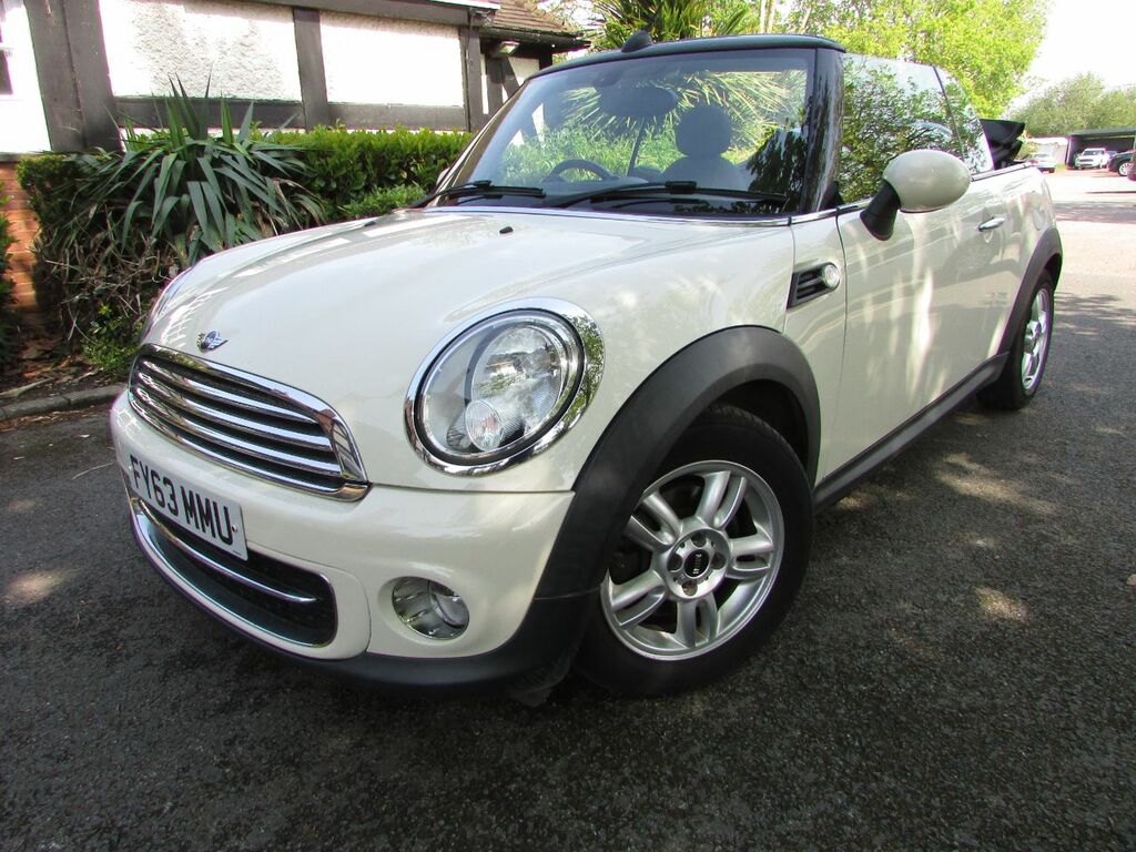 Mini Convertible 1.6 Cooper D White #3