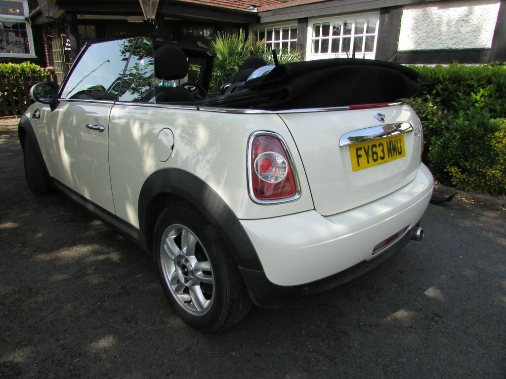 Mini Convertible 1.6 Cooper D White #4