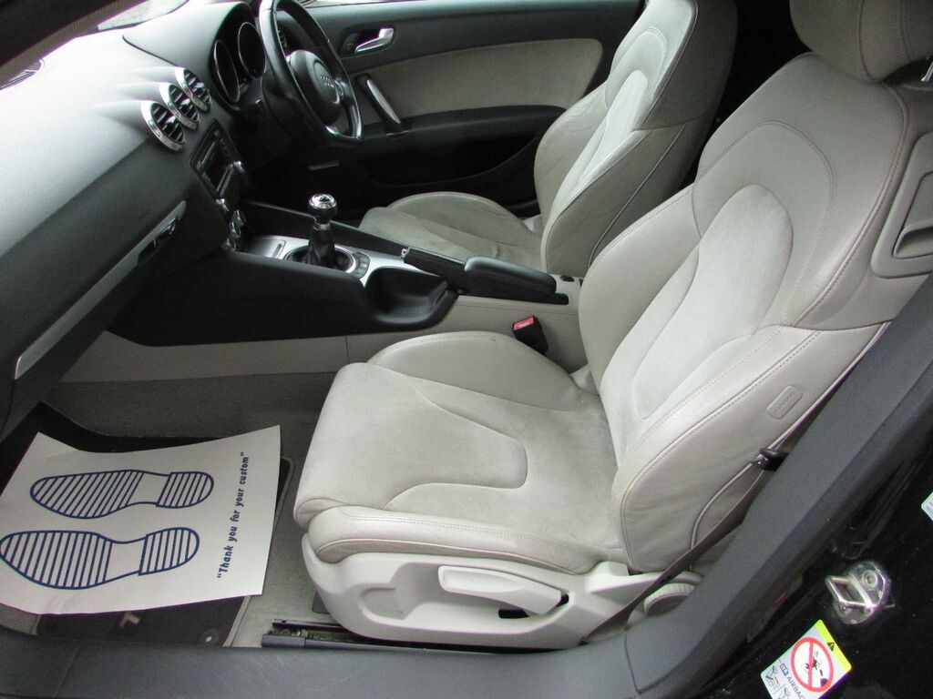 Audi TT 2.0T Fsi EF08UXR Black #5