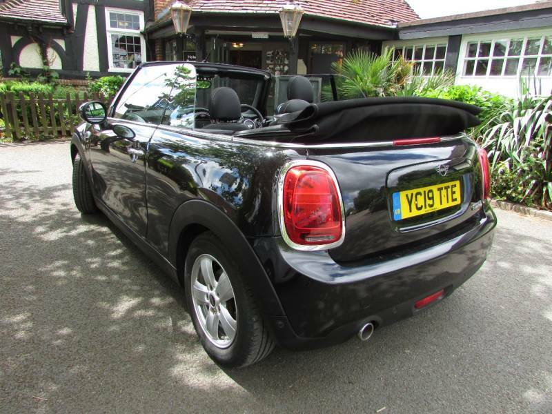 Mini Convertible 1.5 Cooper Classic II Black #4