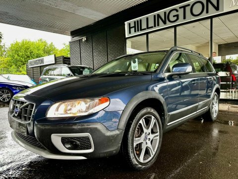 Volvo XC70 2.4 D5 Se Blue #2