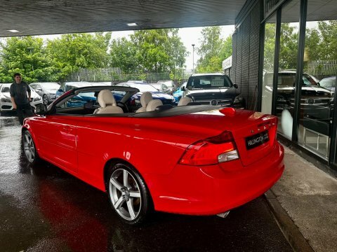 Volvo C70 2.0 D3 Se Red #6