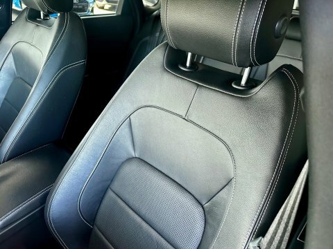 Jaguar XF 2.0D 240 Portfolio Awd Blue #52
