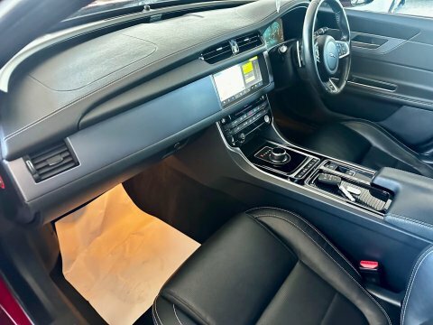 Jaguar XF 2.0D 240 Portfolio Awd Blue #57