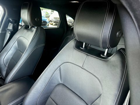 Jaguar XF 2.0D 240 Portfolio Awd Blue #55