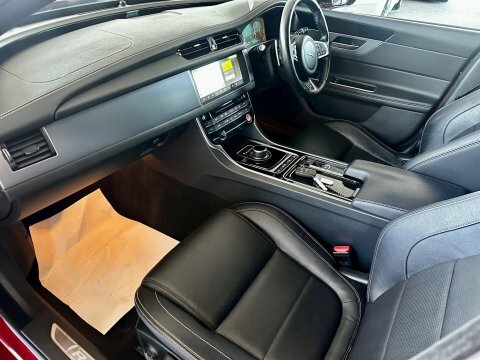 Jaguar XF 2.0D 240 Portfolio Awd Blue #47