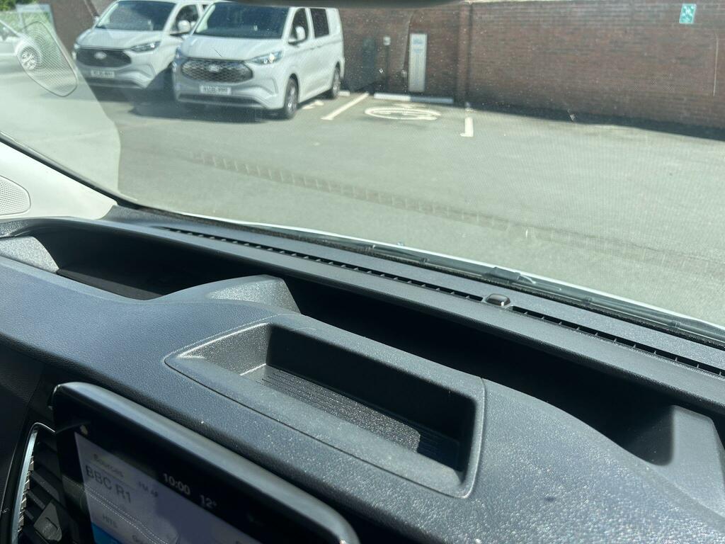Ford Transit Custom 135Kw 68Kwh H3 Leader Van White #31