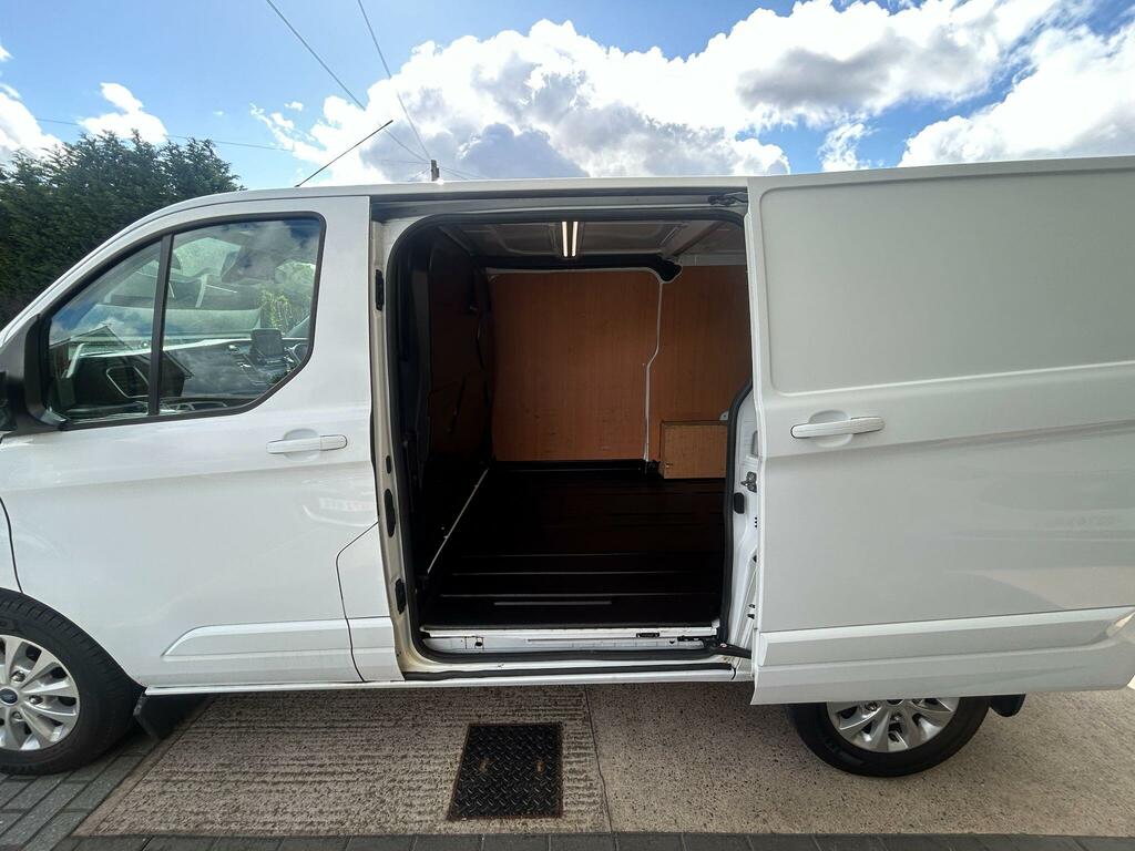 Ford Transit Custom 135Kw 68Kwh H3 Leader Van White #5