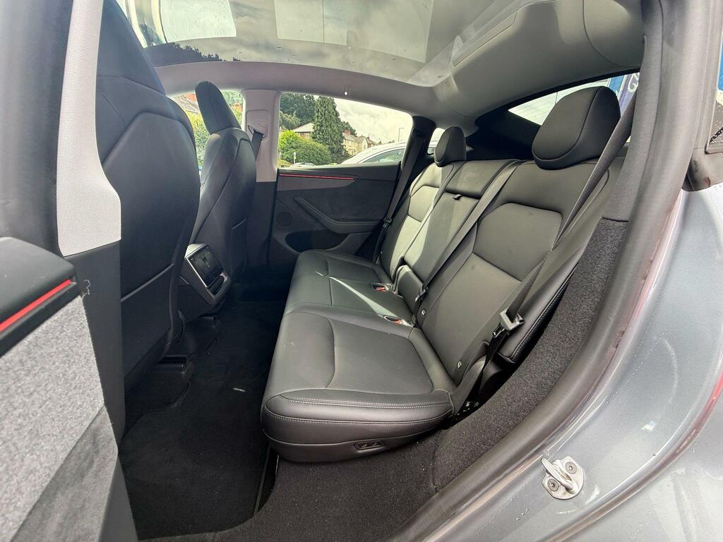 Tesla Model Y Suv WU25BMO White #9