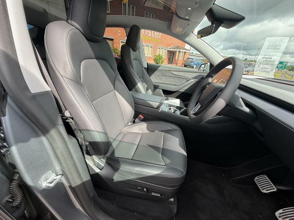 Tesla Model Y Suv WU25BMO White #13