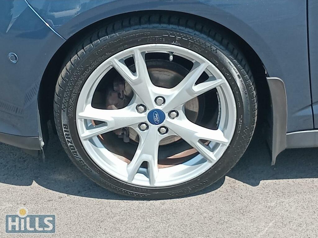 Ford C-Max Zetec Black #25