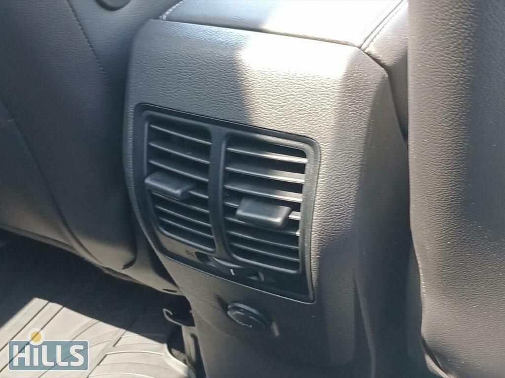 Ford C-Max Zetec Black #21