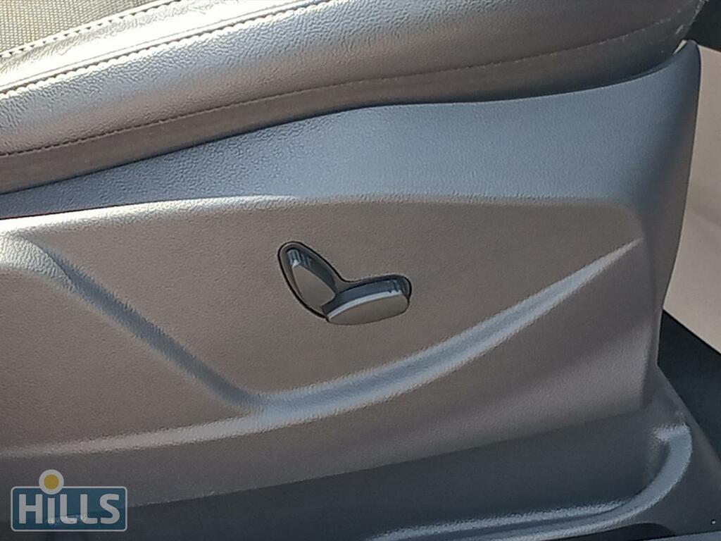Ford C-Max Zetec Black #35