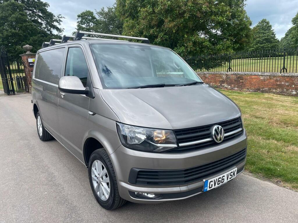 Volkswagen Transporter 2.0 Tdi T28 Bluemotion Tech Highline Fwd Swb Euro Beige