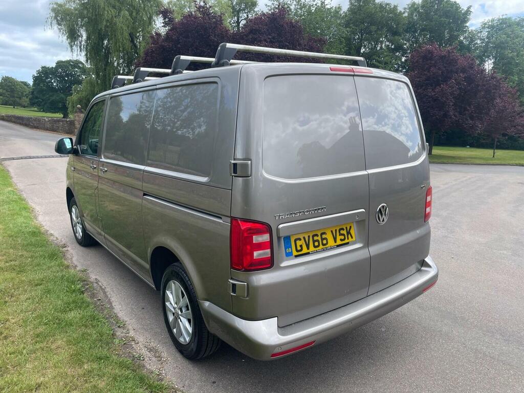 Volkswagen Transporter 2.0 Tdi T28 Bluemotion Tech Highline Fwd Swb Euro Beige #6