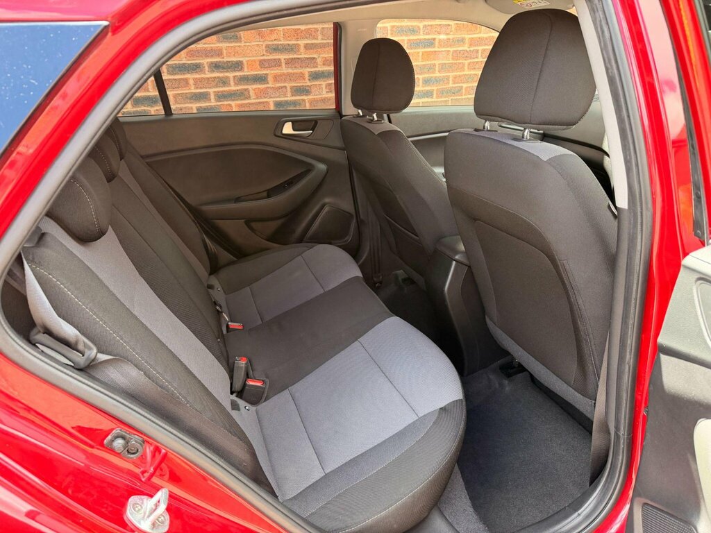 Hyundai I20 1.2 Se Silver #15