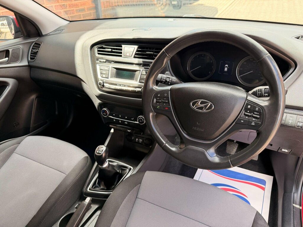 Hyundai I20 1.2 Se Silver #8