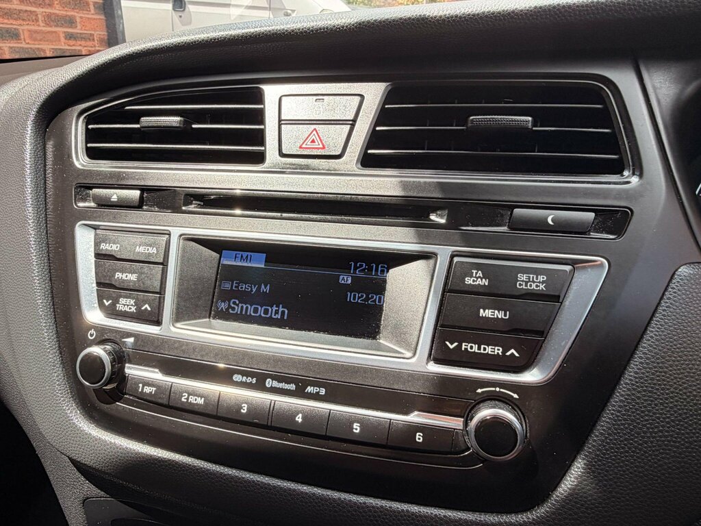 Hyundai I20 1.2 Se Silver #45