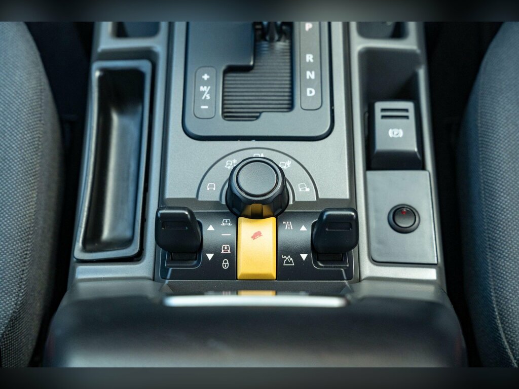 Land Rover Discovery 3 Discovery Silver #17
