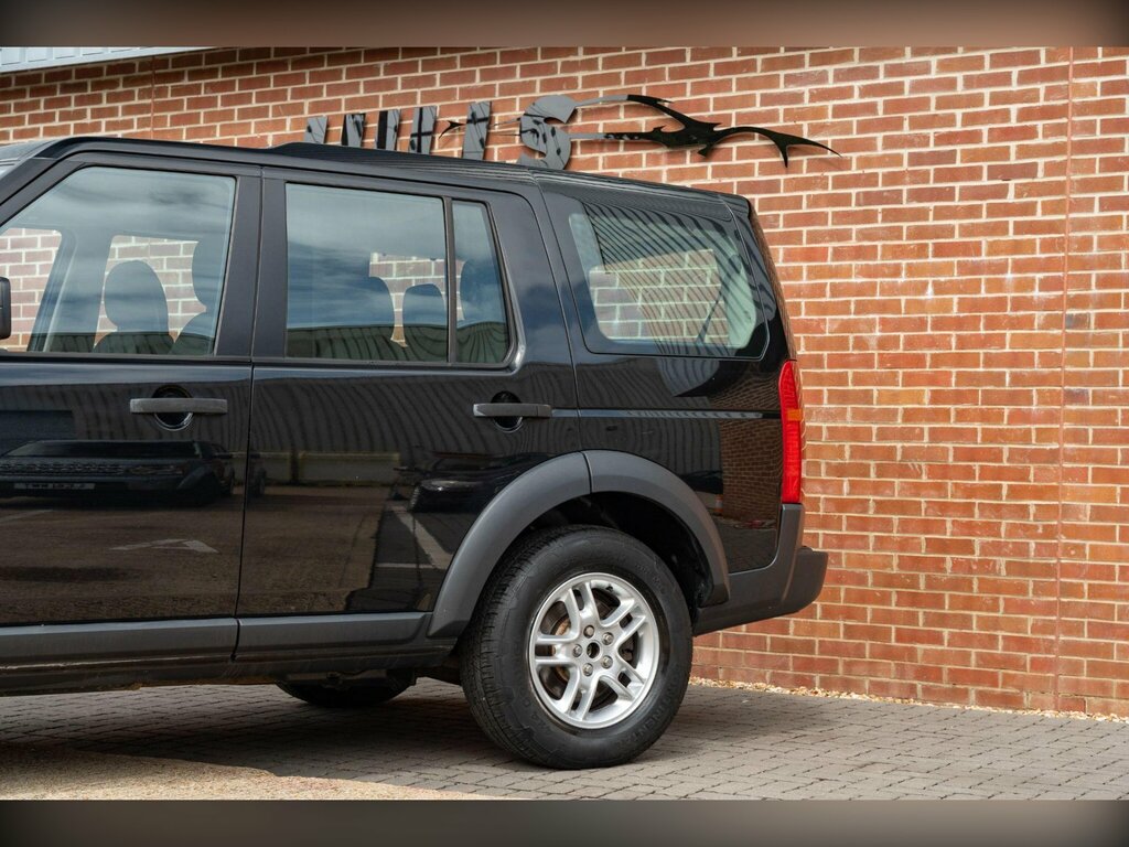 Land Rover Discovery 3 Discovery Silver #12