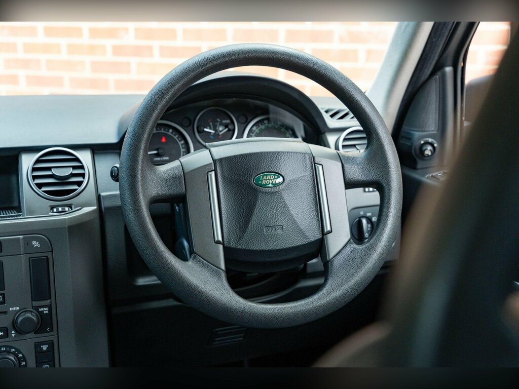Land Rover Discovery 3 Discovery Silver #23