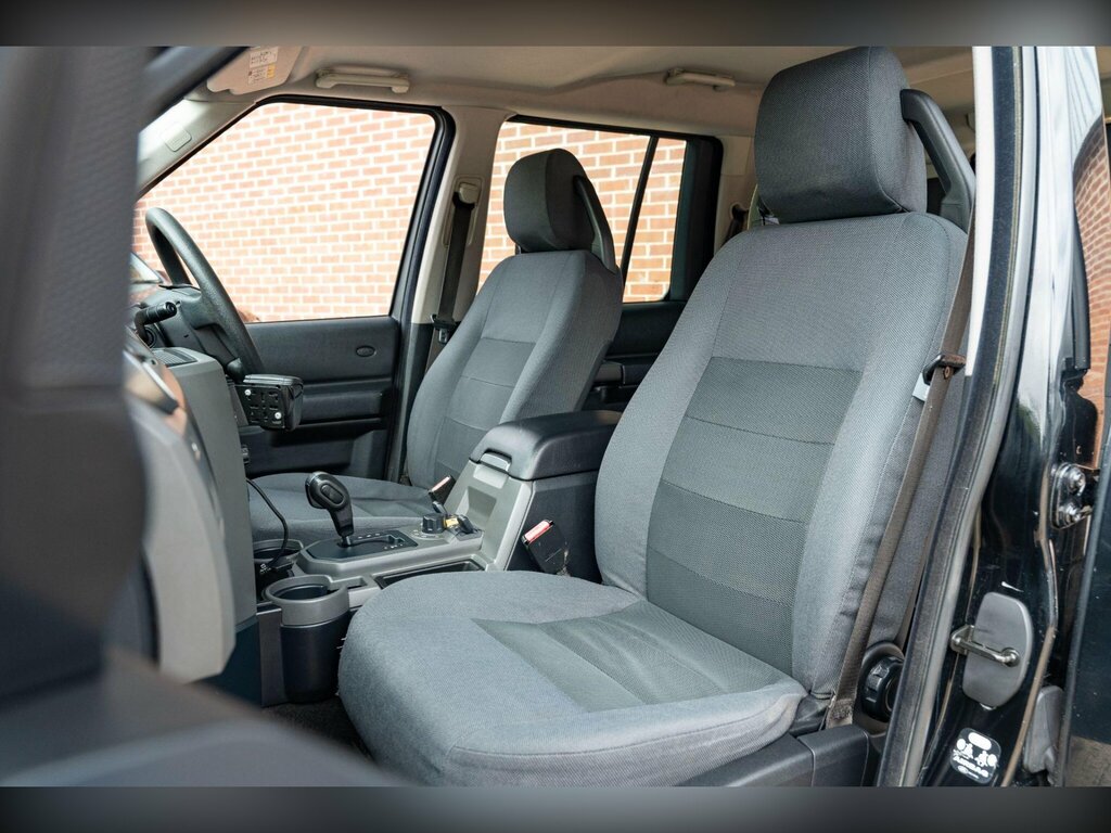 Land Rover Discovery 3 Discovery Silver #24