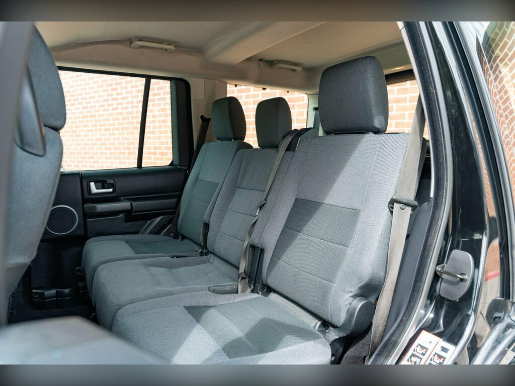 Land Rover Discovery 3 Discovery Silver #16