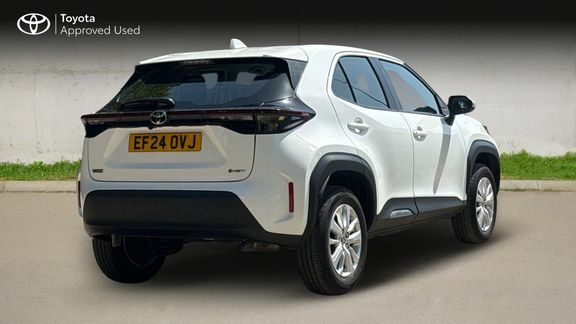 Toyota Yaris Cross Icon Fwd EF24OVJ White #3