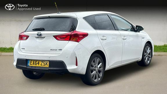 Toyota Auris Excel 1.8Cvt White #3