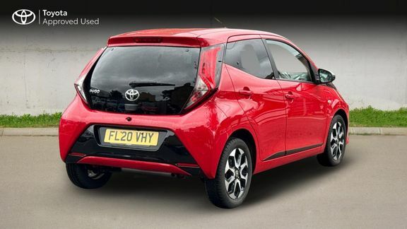 Toyota Aygo X X-trend M Red #3