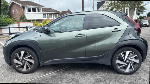 Toyota Aygo X Edge Manual Green #6